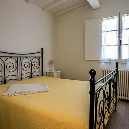 Villa Lavish Retreat With Private Pool Jacuzzi Ostra Vetere